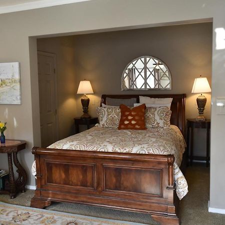 Warm Springs Inn & Winery Sunnyslope エクステリア 写真