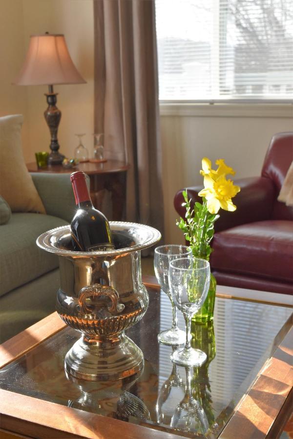 Warm Springs Inn & Winery Sunnyslope エクステリア 写真